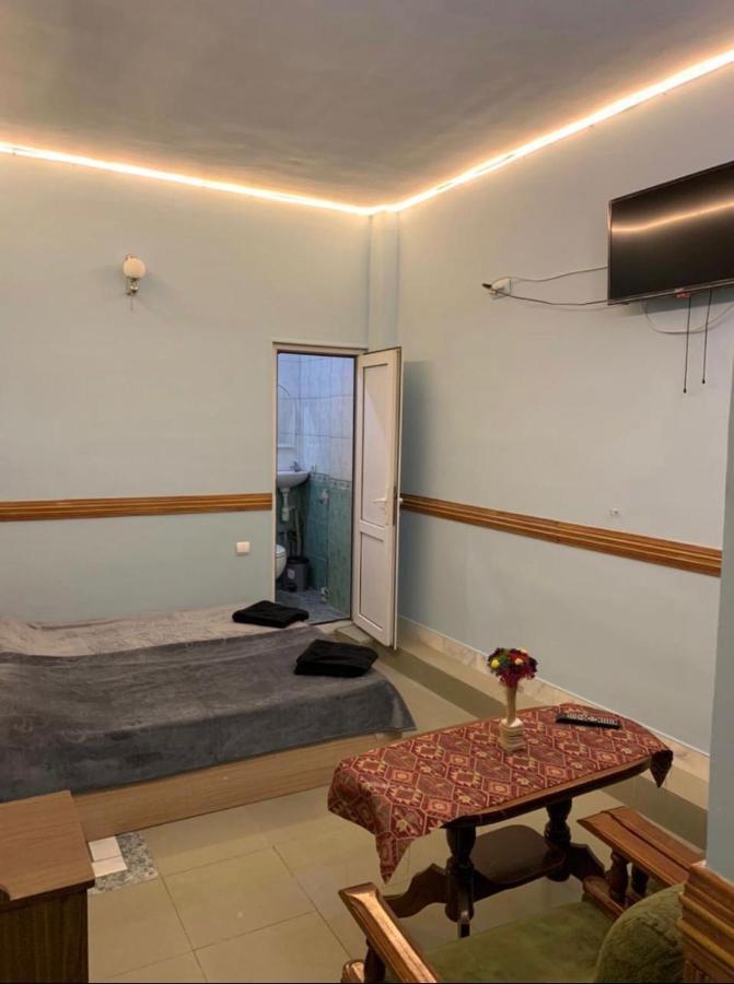 Citrus Guest House Jerevan Buitenkant foto