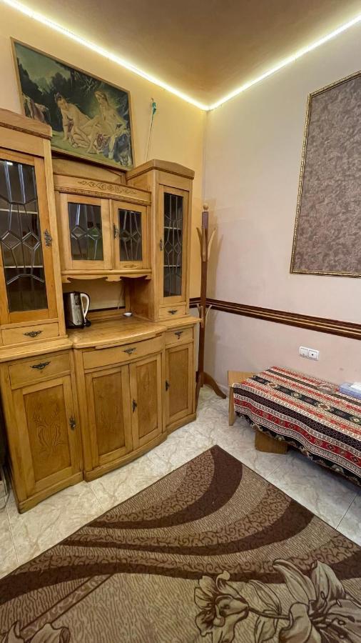 Citrus Guest House Jerevan Buitenkant foto