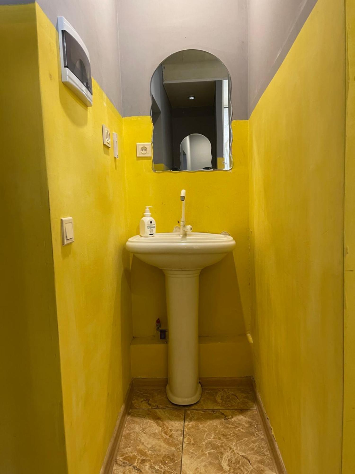 Citrus Guest House Jerevan Buitenkant foto