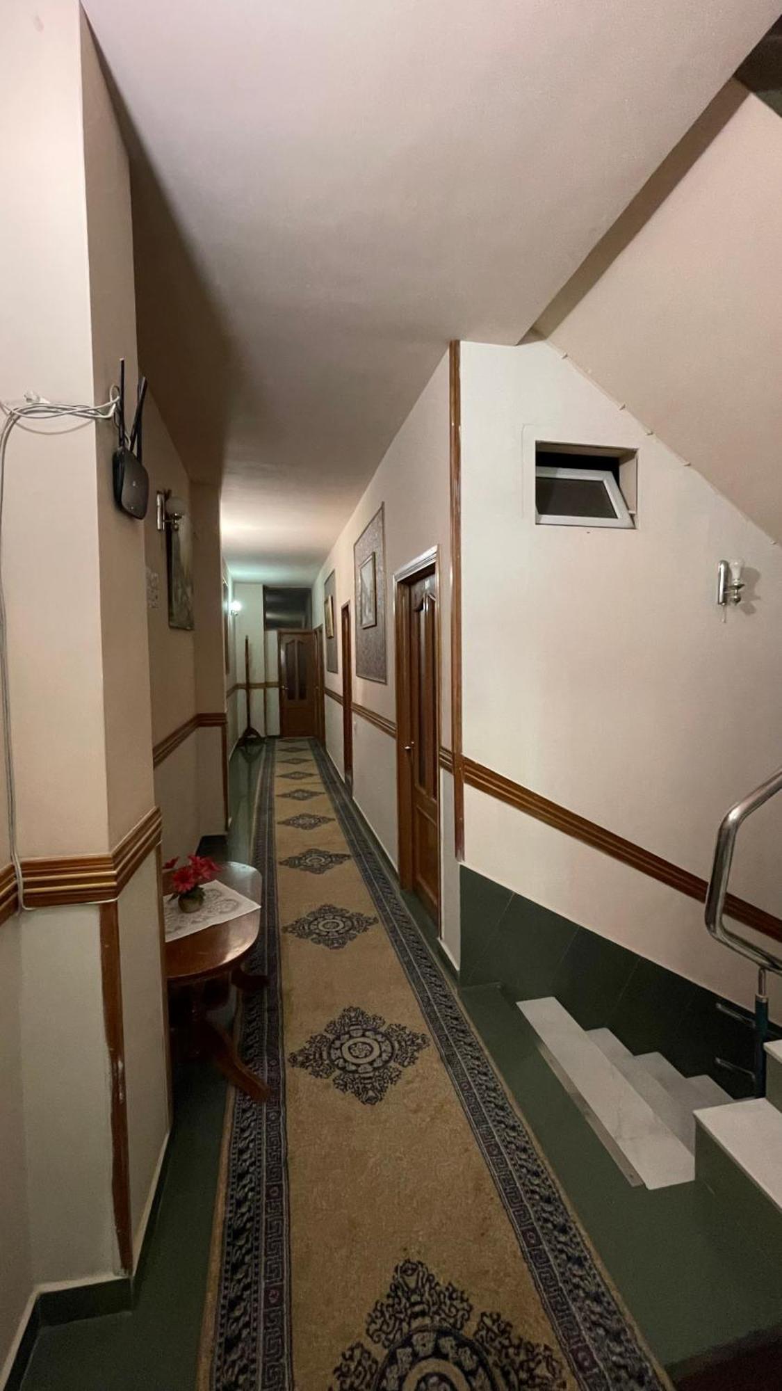 Citrus Guest House Jerevan Buitenkant foto