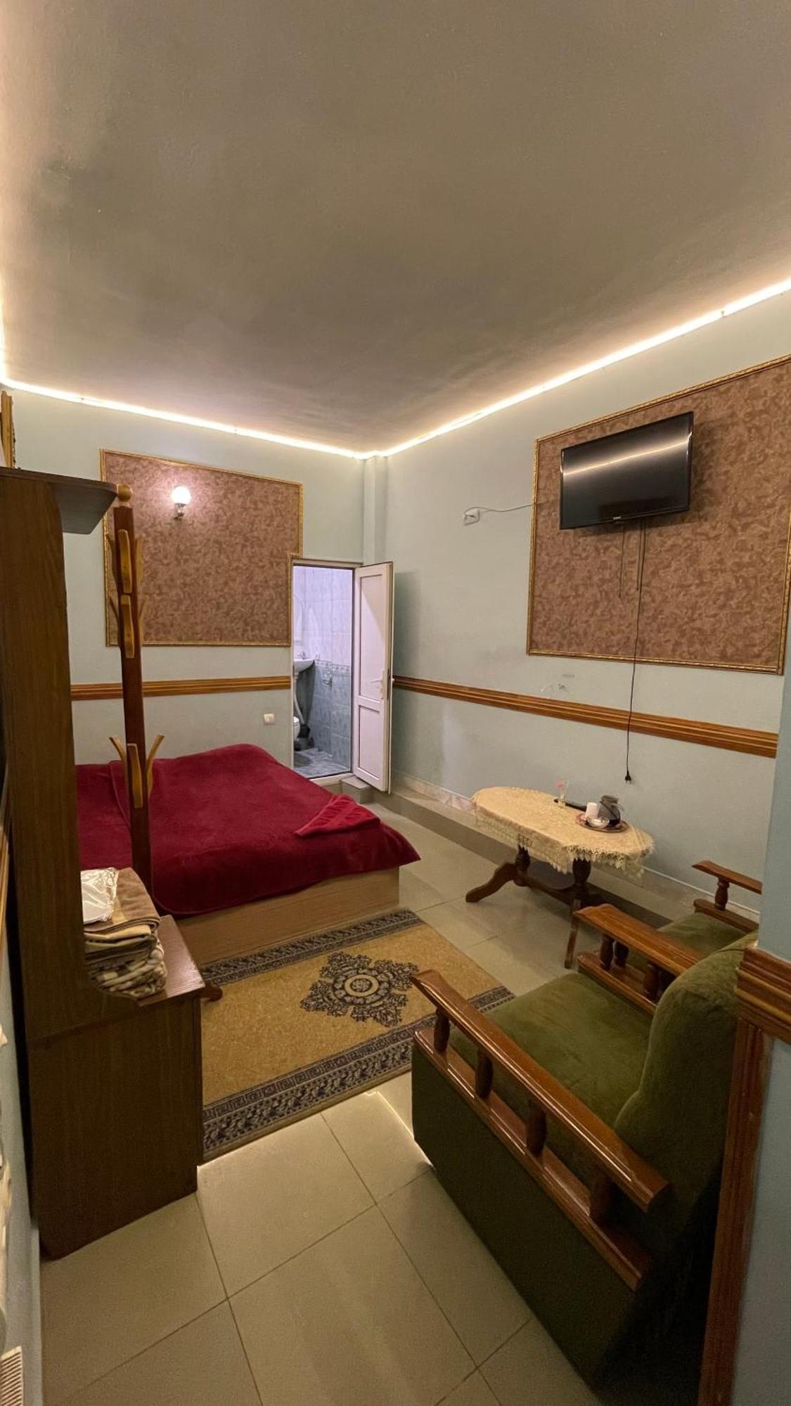 Citrus Guest House Jerevan Buitenkant foto